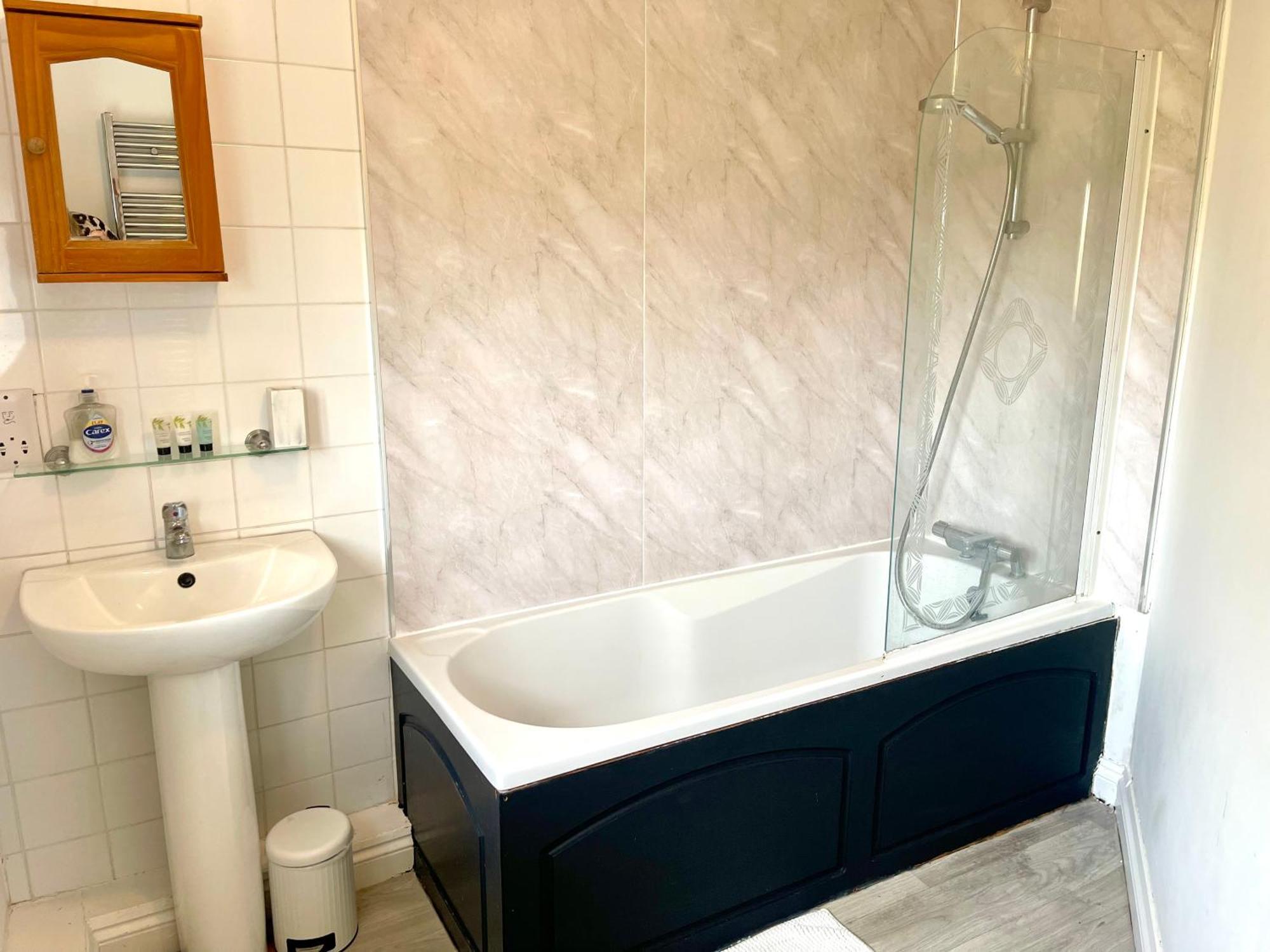 Large 5 Bed Detached House Near Stansted Airport With Parking For 2 Vehicles! Stansted Stays Stansted Mountfitchet Ngoại thất bức ảnh