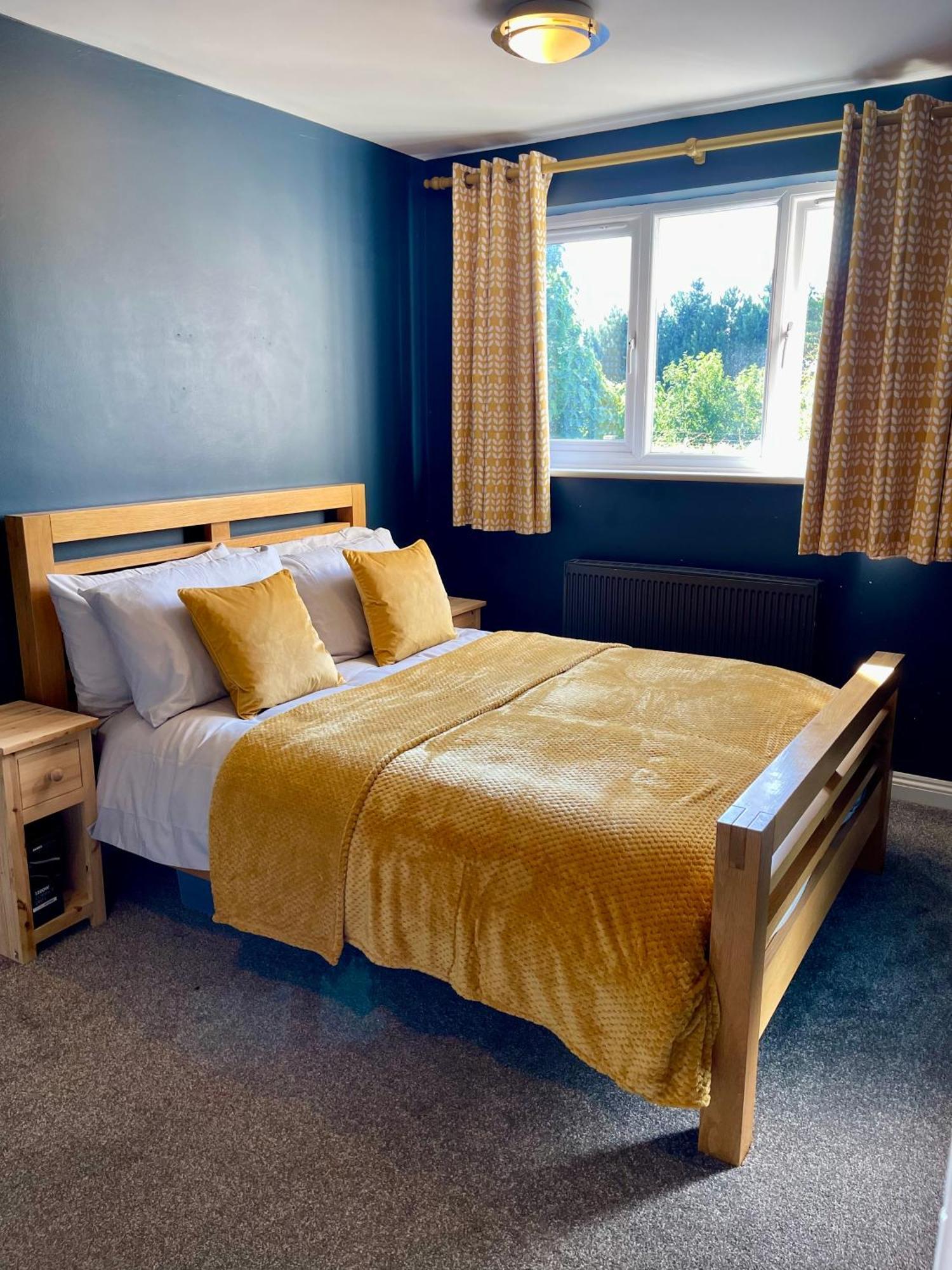 Large 5 Bed Detached House Near Stansted Airport With Parking For 2 Vehicles! Stansted Stays Stansted Mountfitchet Ngoại thất bức ảnh
